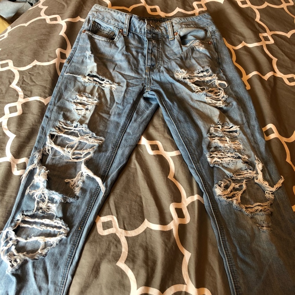 American Eagle tomgirl jeans
